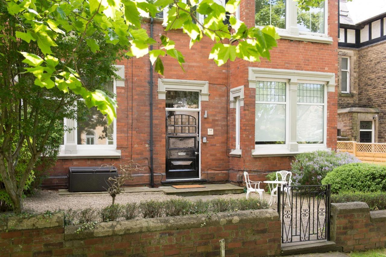 Albany House By Harrogate Serviced Apartments ภายนอก รูปภาพ