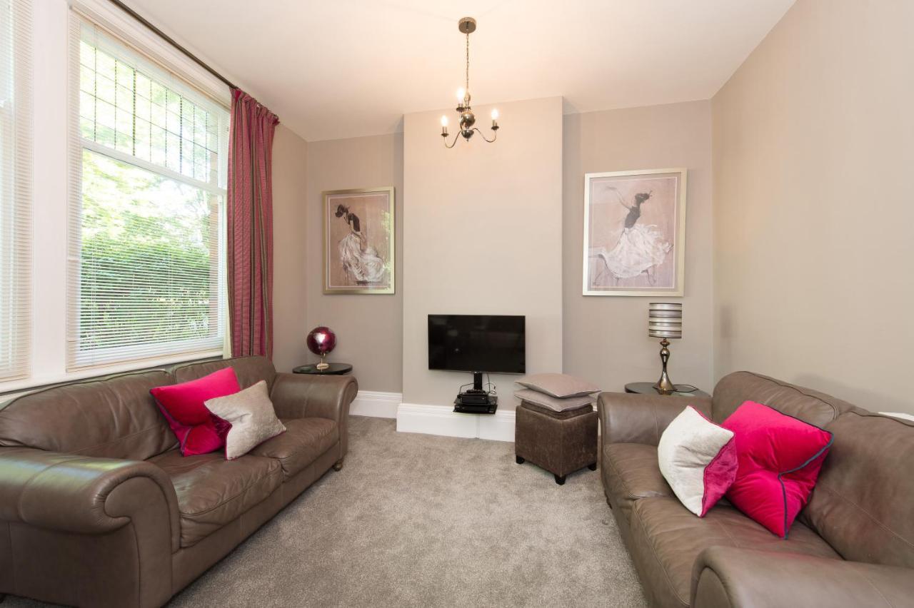 Albany House By Harrogate Serviced Apartments ภายนอก รูปภาพ