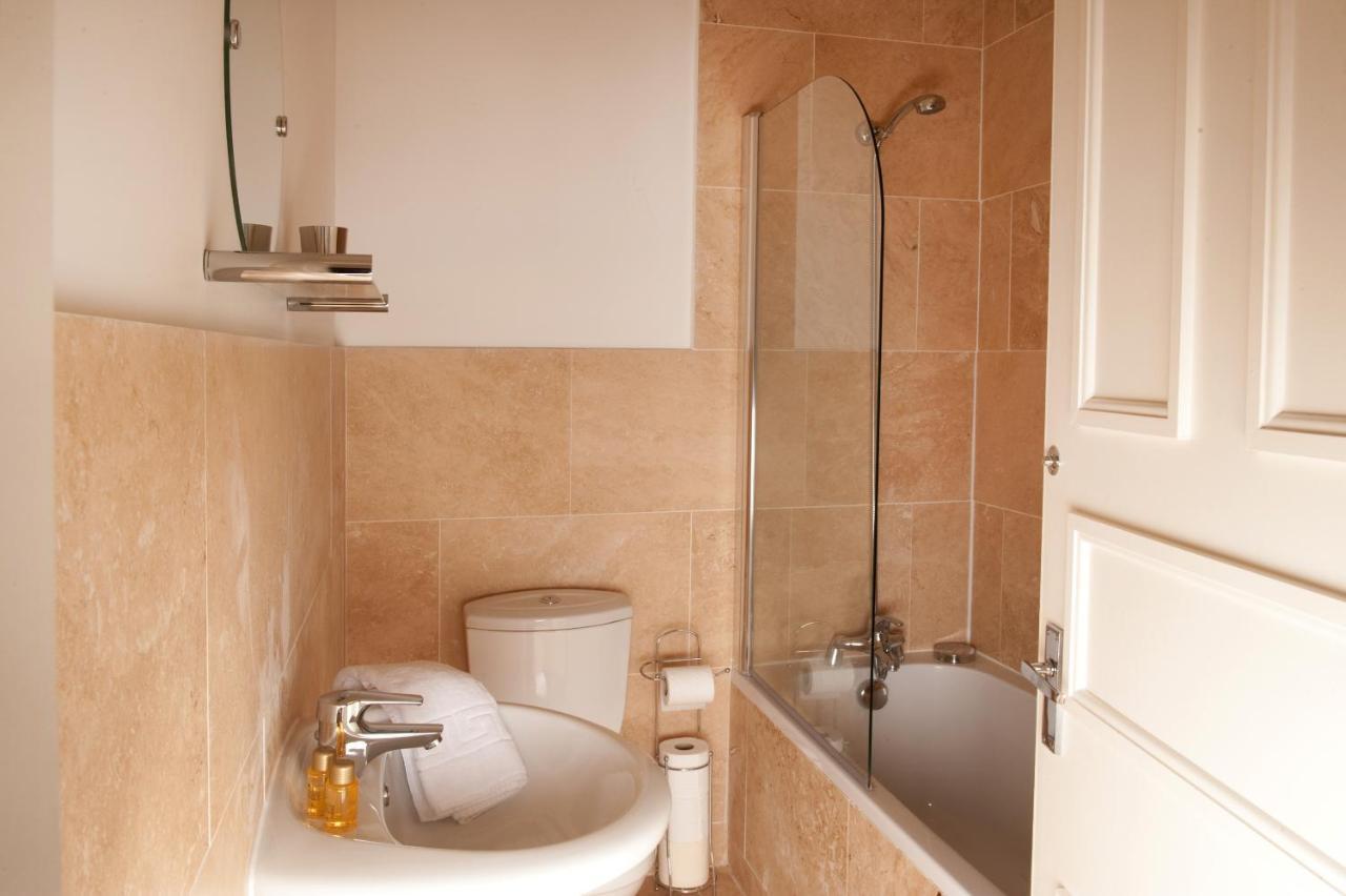 Albany House By Harrogate Serviced Apartments ภายนอก รูปภาพ
