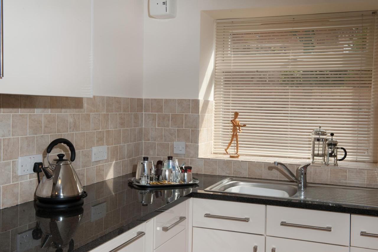 Albany House By Harrogate Serviced Apartments ภายนอก รูปภาพ